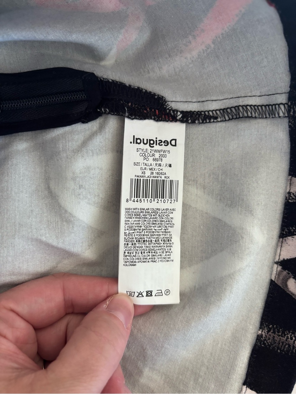 Desigual Black Mini Skirt Cotton Multi-Color Hearts Print (Size XS) - Picture 7 of 7